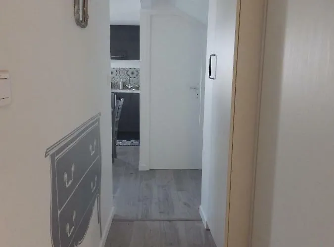 Les Tournelles Apartamento *